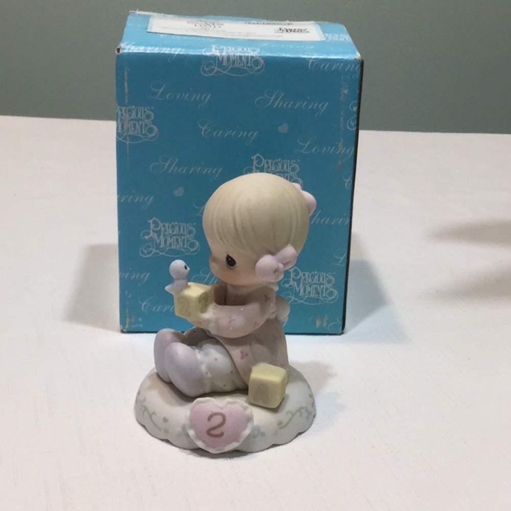 1994 Growing In Grace Age 2 Porcelain Figurine​